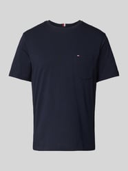 T-Shirt mit Brusttasche von Tommy Hilfiger Blau - 36