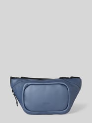 Bauchtasche mit Label-Schriftzug von RAINS Blau - 15