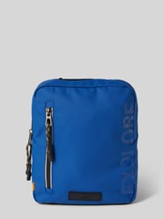 Handtasche mit verstellbarem Schulterriemen von camel active Blau - 31