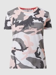 T-Shirt mit Camouflage-Muster von Alpha Industries Rosa - 3