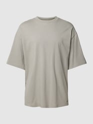 T-shirt o kroju oversized z obniżonymi ramionami od REVIEW - 22