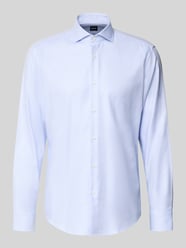 Slim Fit Businesshemd mit Kentkragen von BOSS - 48