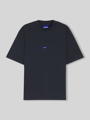męski t-shirt o kroju regular fit z czystej bawełny model 'NIEROS' od HUGO Blue - 1