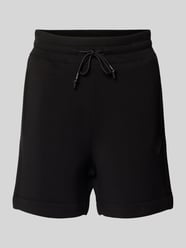 Szorty z mieszanki wiskozy o kroju regular fit od GUESS Activewear - 1