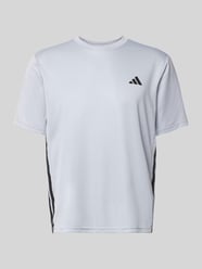 męski t-shirt o kroju regular fit do sport z nadruk z logo od adidas Training - 18