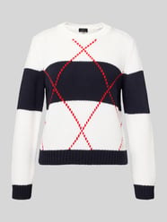 Sweter z dzianiny z wzorem w romby i okrągłym dekoltem od monari - 21