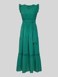 Sukienka midi z wiązanym paskiem od More & More Zielony - 39