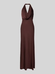 Sukienka wieczorowa z wiązaniem na szyi z Satyna Model 'Becca' od Forever New - 5
