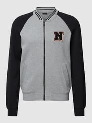 Bluza rozpinana z wyhaftowanym motywem model ‘QUITO’ od Napapijri Szary - 32