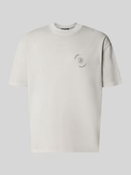 Oversized T-Shirt mit Label-Print Modell 'Nuevo' von PEGADOR - 9