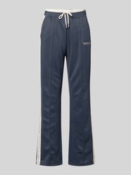 spodnie typu track pants z obszyciem koronką model 'TIHANY LACE' od PEGADOR - 35