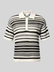 T-shirt o kroju regular fit w dzianinowej optyce od COMMA - 5