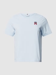 PLUS SIZE T-shirt met labelstitching van Tommy Hilfiger Curve Blauw - 13