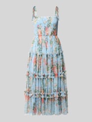 Sukienka koktajlowa do kolan z detale z marszczonego detalu od Lace & Beads - 47