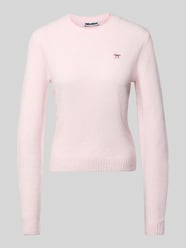 Eng anliegender Strickpullover mit Rundhalsausschnitt von Review Pink - 24