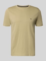 t-shirt z okrągłym dekoltem i wyhaftowanym logo od Fynch-Hatton - 10