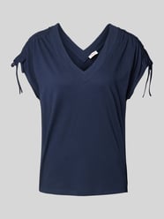 T-Shirt mit V-Ausschnitt von s.Oliver RED LABEL Blau - 18