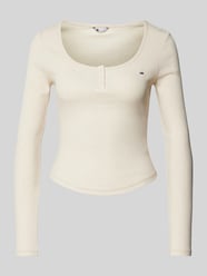 Longsleeve mit Label-Stitching und kurzer Knopfleiste von Tommy Jeans Beige - 29