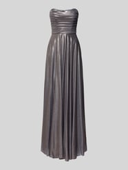 Abendkleid im schulterfreien Design von Jake*s Cocktail - 29