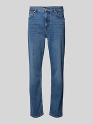 Jeansy o kroju regular fit z 5 kieszeniami model ‘HARLEM’ od Tommy Hilfiger - 1