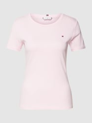 T-Shirt mit Label-Detail Modell 'CODY' von Tommy Hilfiger Rosa - 3