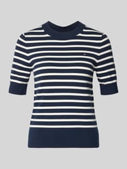 Sweter z dzianiny o kroju regular fit z mieszanki bawełny od Tommy Hilfiger - 2