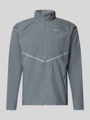 Regular Fit Jacke mit Stehkragen Modell 'Miler' von Nike Training - 28