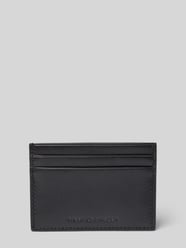 Pasjeshouder van leer met label in reliëf, model 'WAKE' van Tiger Of Sweden - 41