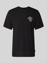 T-Shirt mit rückseitigem Motiv-Print Modell 'Ben Faience' von Les Deux - 5
