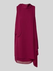 Knielanges Cocktailkleid mit Stehkragen und Schluppe von Vera Mont Bordeaux - 18