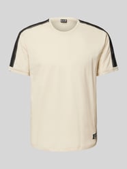 T-Shirt mit Label-Print von EA7 Emporio Armani Beige - 10