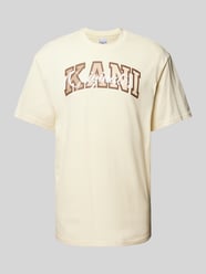 T-Shirt mit Label-Print Modell 'Serif' von KARL KANI Beige - 3