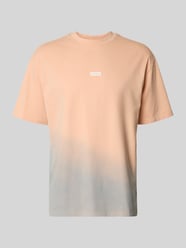 T-shirt o kroju loose fit z czystej bawełny model 'NALONO_F' od HUGO Blue - 18