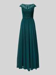 Abendkleid mit Spitzenbesatz von Luxuar Grün - 34