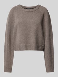 Cropped Strickpullover mit Rundhalsausschnitt von Oui Braun - 41