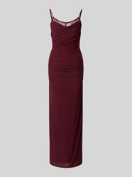Slim Fit Abendkleid mit Spitzenbesatz von V.M. Bordeaux - 39