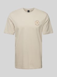Slim Fit T-Shirt mit Motiv-Print Modell 'BASIC' von Only & Sons Beige - 31