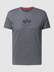 T-Shirt mit Label-Stitching Modell 'BASIC' von Alpha Industries Grau / Schwarz - 36