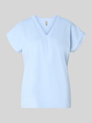 t-shirt z dekoltem w serek model 'DERBY' od Soyaconcept - 36