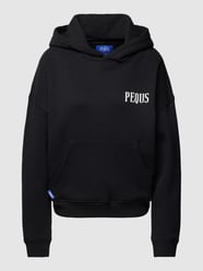 Hoodie mit Label-Print Modell 'Island of Heartbreaks' von PEQUS Schwarz - 42