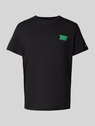 Regular Fit T-Shirt aus reiner Baumwolle mit Label-Schriftzug von Tommy Jeans - 21