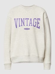 Bluza z nadrukiem z logo od Jake*s Casual Beżowy - 23