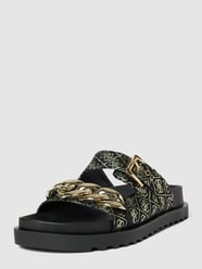 Klapki z ozdobnym łańcuszkiem model ‘FATEMA’ od Guess - 24