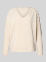 Sweter o kroju regular fit z dekoltem w serek model ‘RICA LIFE’ od Only - 44