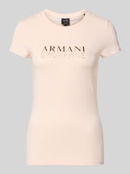 T-shirt met labeldetail van ARMANI EXCHANGE Fuchsia - 26