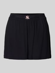 Bermudy o kroju wide fit z aplikacją z logo od BOSS - 12