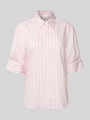 Relaxed fit overhemdblouse van viscosemix met 1/2-mouwen, model 'Vic' van Brax Fuchsia - 41