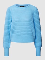 Sweter z dzianiny z fakturowanym wzorem model ‘PLENTY’ od Vero Moda Niebieski - 24