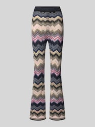 Flared Hose aus Viskose-Mix im Allover-Look von Oui Beige - 43