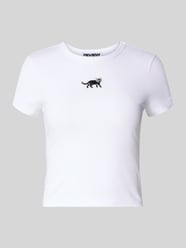 T-shirt z wyhaftowanym motywem od Review - 35